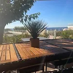 Vue Avec Piscine Chauffée Appartement Saint-Raphaël