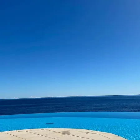 Apartment Vue Avec Piscine Chauffee