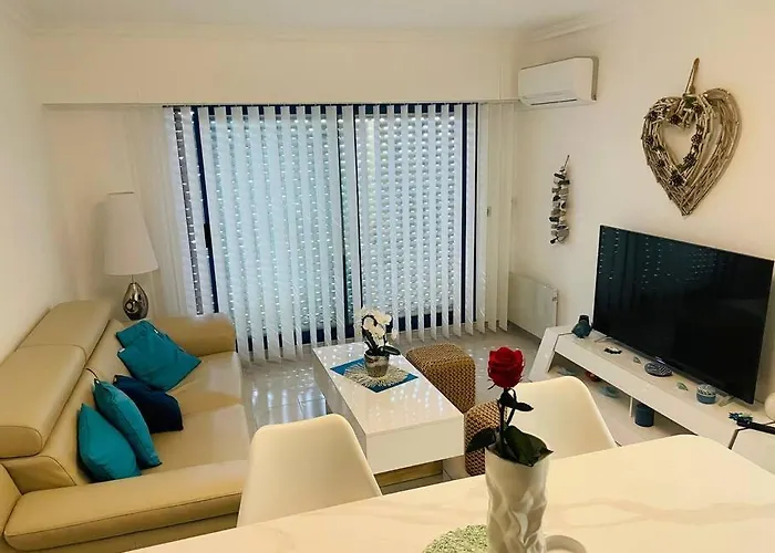 Vue Avec Piscine Lägenhet Saint-Raphaël